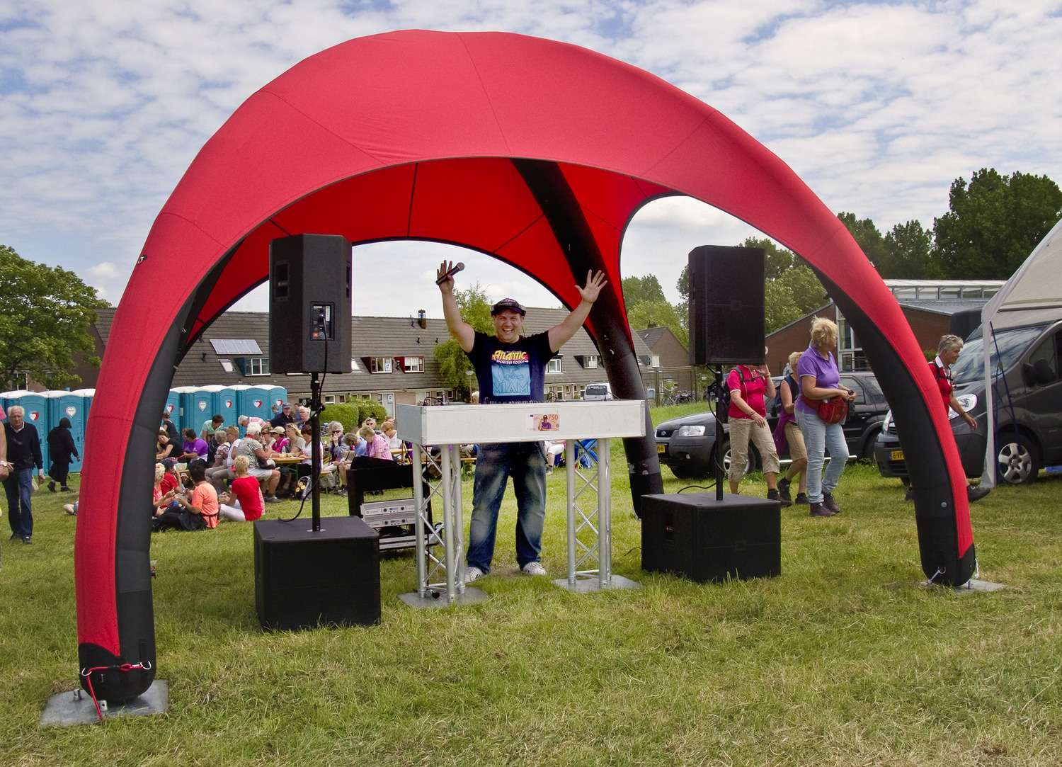 Opblaas Tent